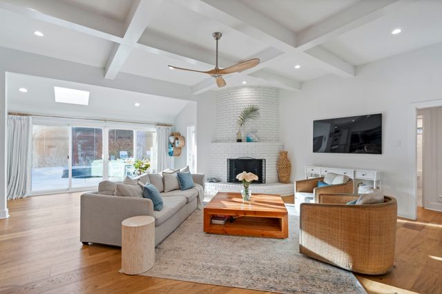 7211 Pleasant View Drive, Dallas, TX 75231