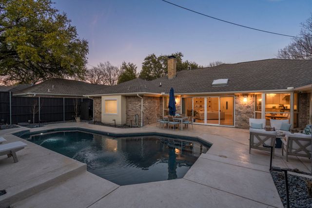 7211 Pleasant View Drive, Dallas, TX 75231