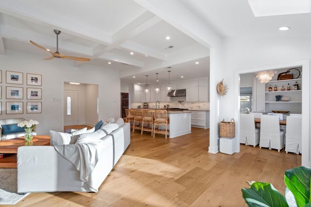 7211 Pleasant View Drive, Dallas, TX 75231