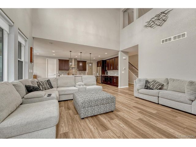 9147 Star Streak Cir, Littleton, CO 80125