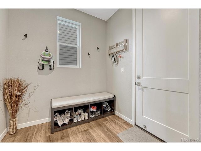 9147 Star Streak Cir, Littleton, CO 80125