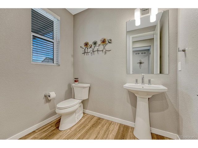 9147 Star Streak Cir, Littleton, CO 80125