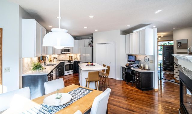 18885 Enhance Court, Farmington, MN 55024