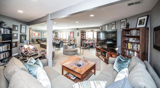 18885 Enhance Court, Farmington, MN 55024