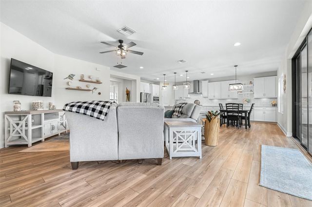 21896 EMORY OAK PLACE, Land O Lakes, FL 34637