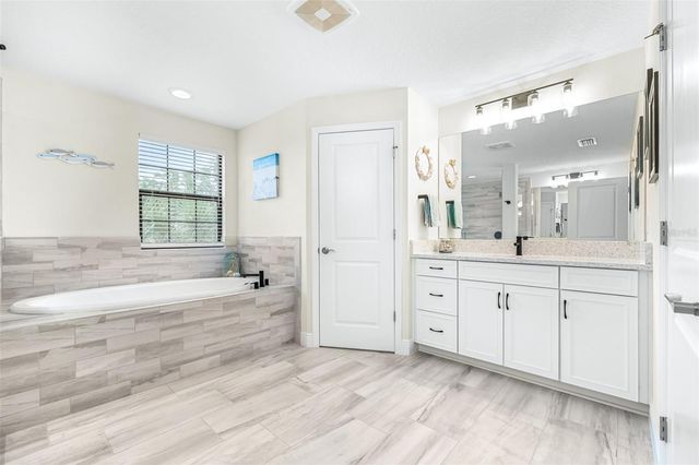 21896 EMORY OAK PLACE, Land O Lakes, FL 34637