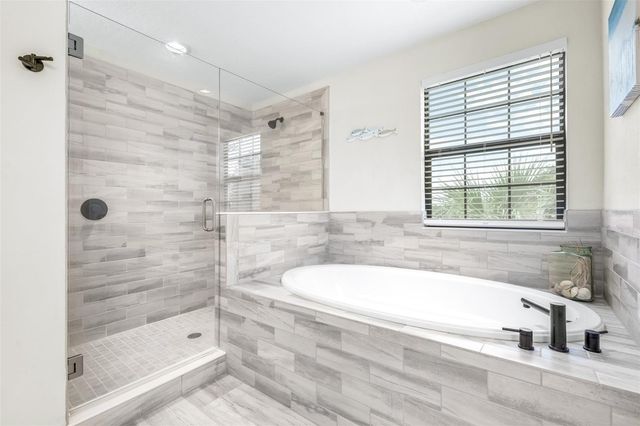 21896 EMORY OAK PLACE, Land O Lakes, FL 34637