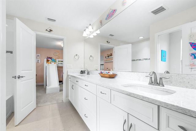 21896 EMORY OAK PLACE, Land O Lakes, FL 34637
