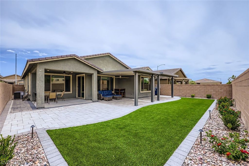 6519 Summershade Street, North Las Vegas, NV 89086 — exterior