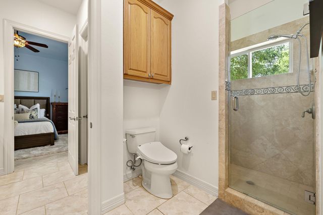 100 Palomino CV, Jarrell, TX 76537