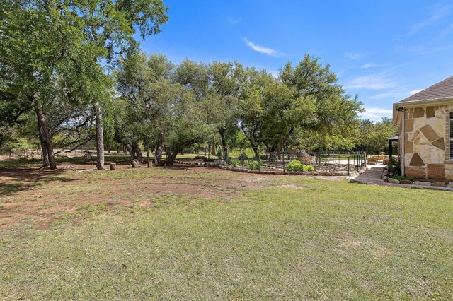 100 Palomino CV, Jarrell, TX 76537