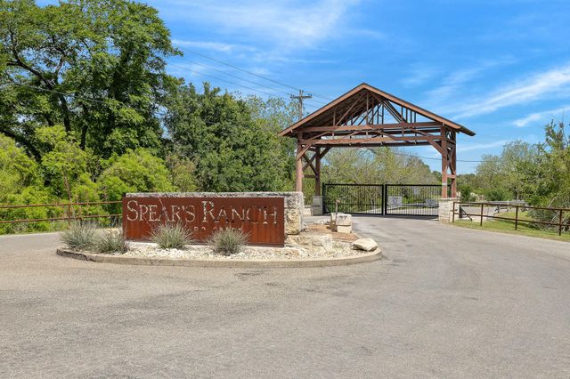 100 Palomino CV, Jarrell, TX 76537