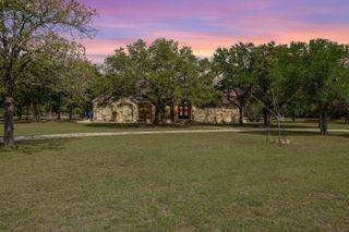 100 Palomino CV, Jarrell, TX 76537