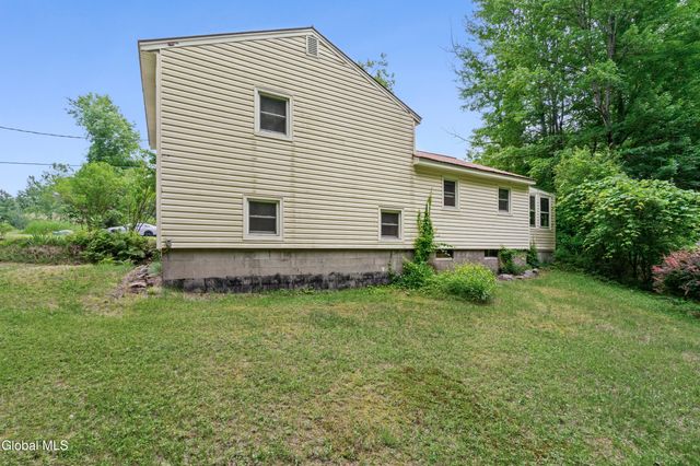24 Hack Road, Corinth, NY 12822
