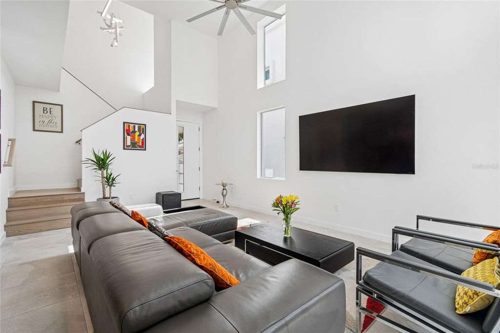 Image 17 of property listing at 1314 1/2 W. LEMON STREET, Tampa, FL 33606