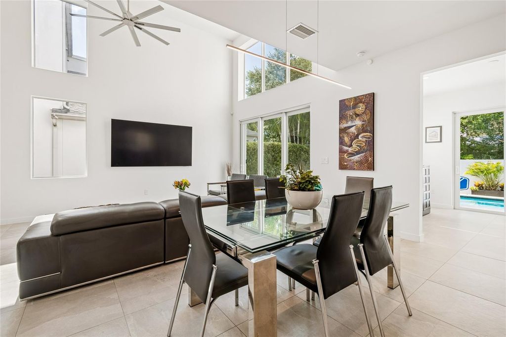 Image 23 of property listing at 1314 1/2 W. LEMON STREET, Tampa, FL 33606