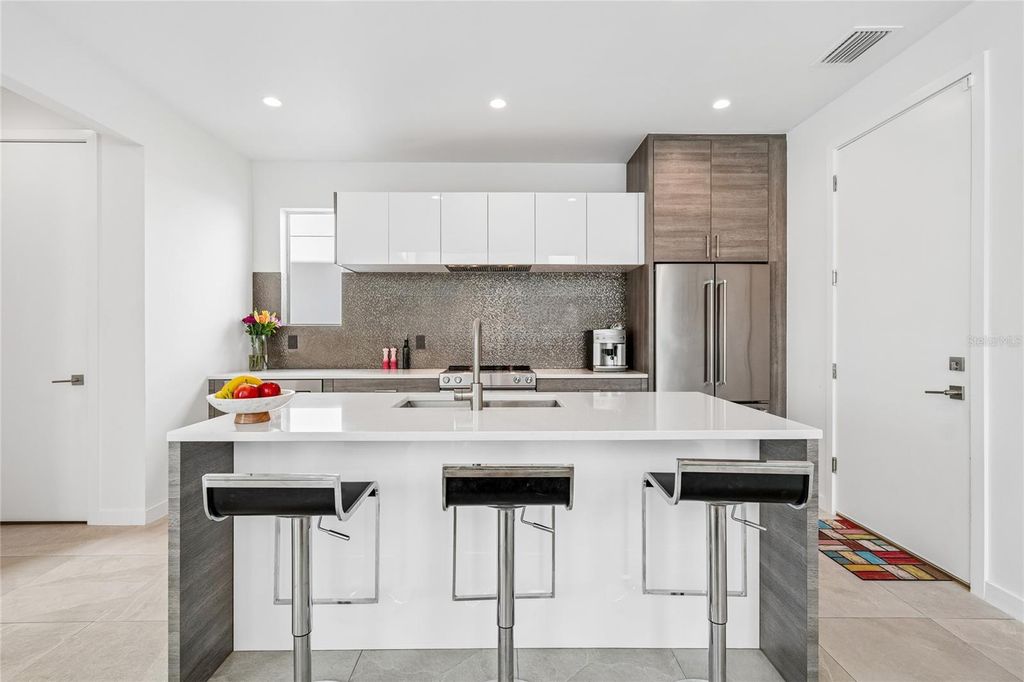 Image 28 of property listing at 1314 1/2 W. LEMON STREET, Tampa, FL 33606