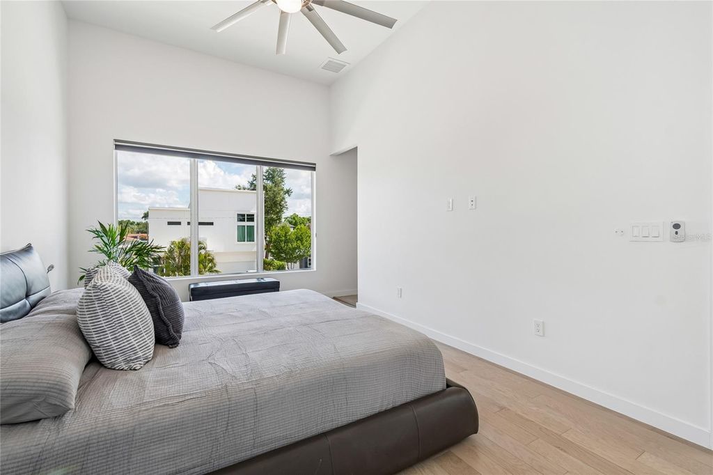 Image 62 of property listing at 1314 1/2 W. LEMON STREET, Tampa, FL 33606