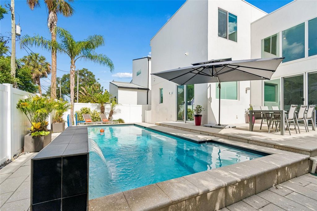 Image 65 of property listing at 1314 1/2 W. LEMON STREET, Tampa, FL 33606