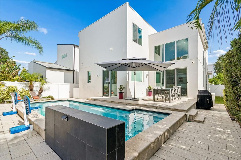 Image 71 of property listing at 1314 1/2 W. LEMON STREET, Tampa, FL 33606