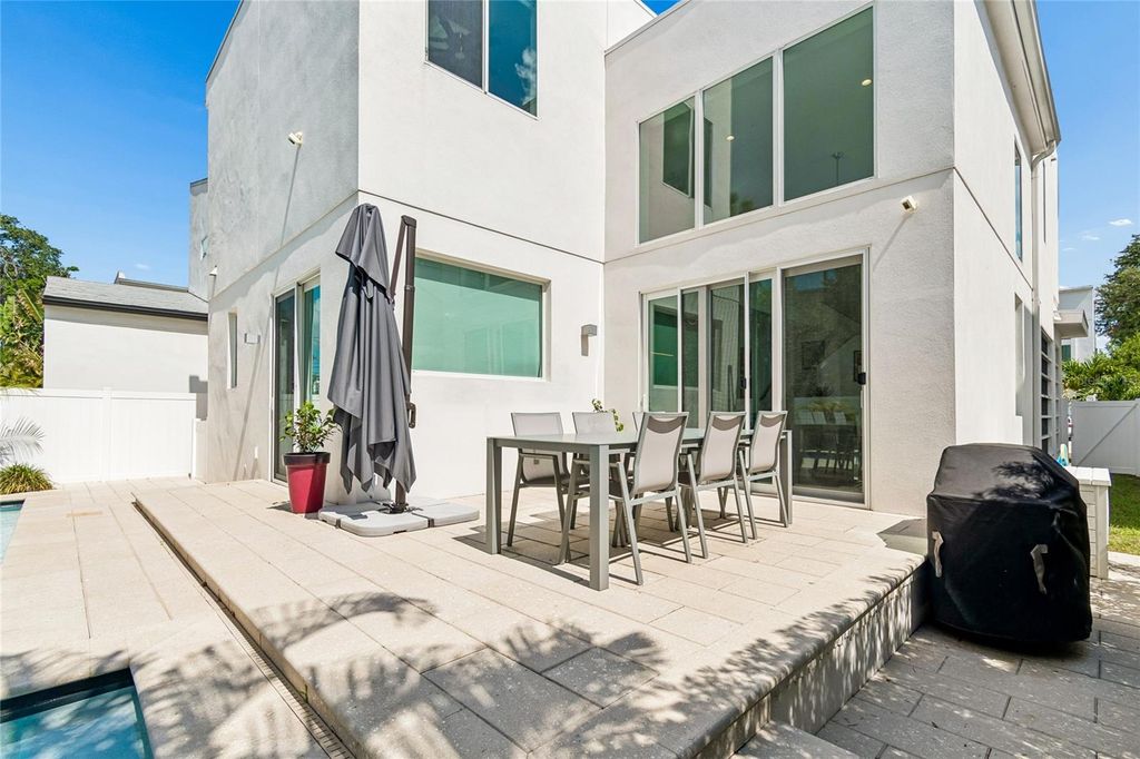 Image 77 of property listing at 1314 1/2 W. LEMON STREET, Tampa, FL 33606