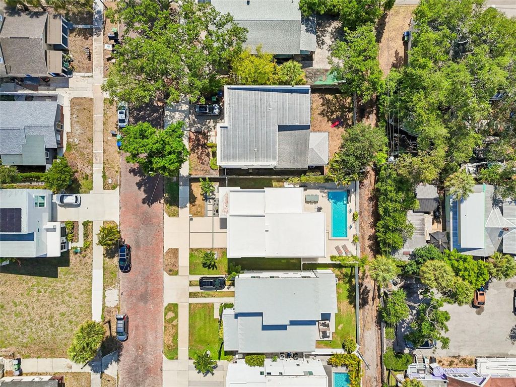 Image 86 of property listing at 1314 1/2 W. LEMON STREET, Tampa, FL 33606