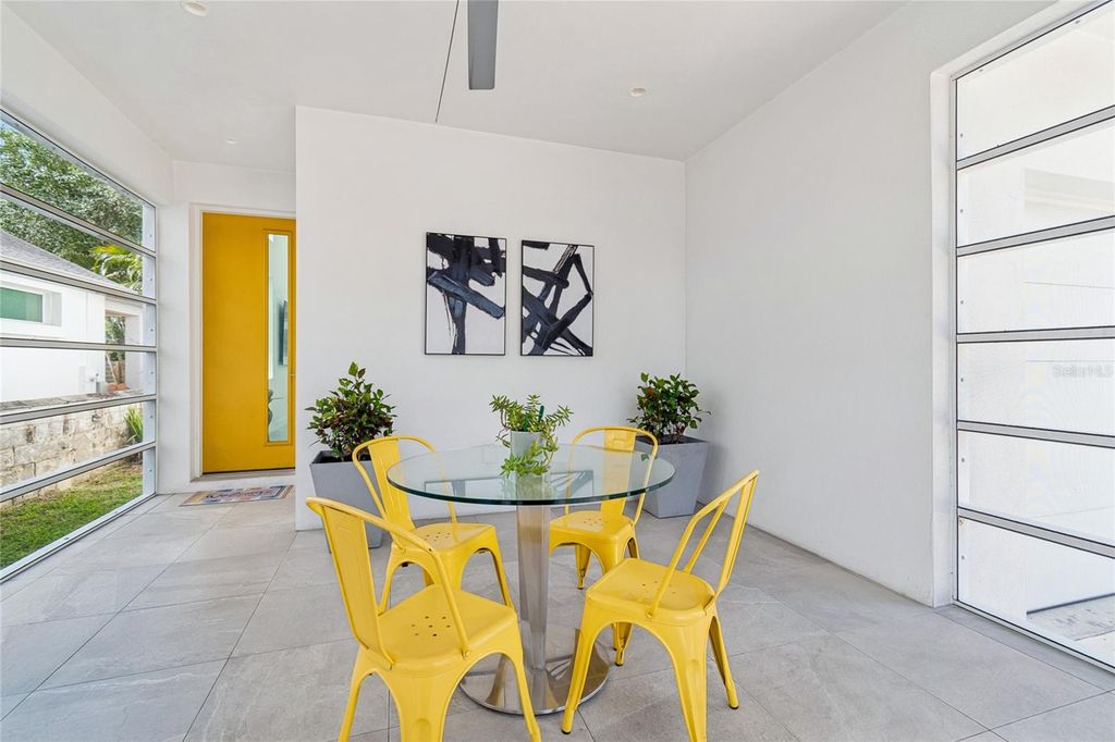 Image 10 of property listing at 1314 1/2 W. LEMON STREET, Tampa, FL 33606