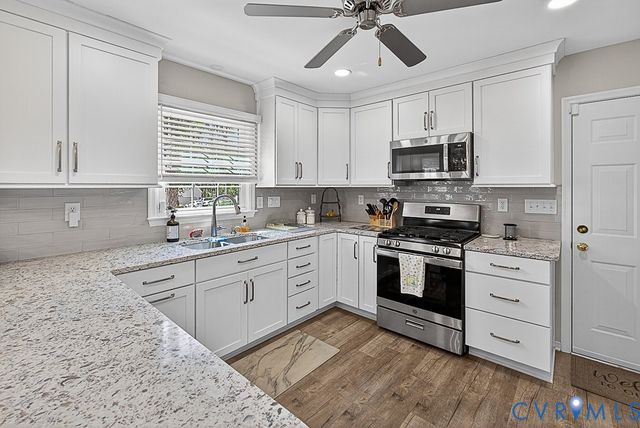 2924 Stonebriar Pl, Henrico, VA 23233
