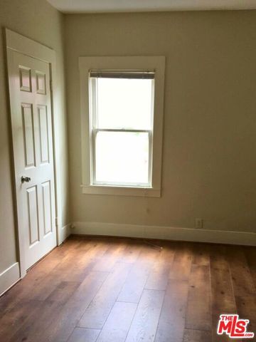 1228 S Catalina Street, Los Angeles, CA 90006