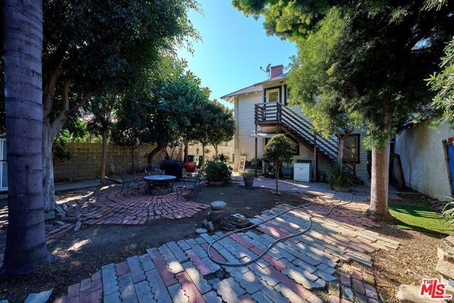 1228 S Catalina Street, Los Angeles, CA 90006