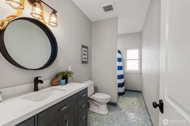 32326 Hoffman Road NE, Kingston, WA 98346