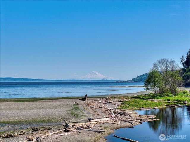 32326 Hoffman Road NE, Kingston, WA 98346