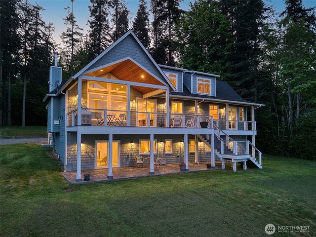 32326 Hoffman Road NE, Kingston, WA 98346