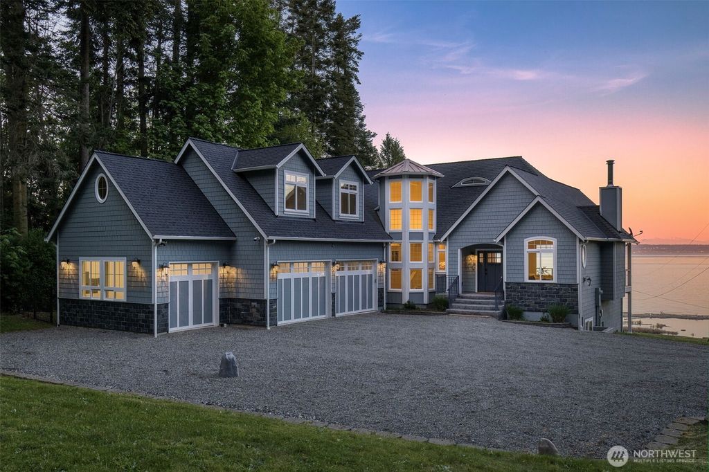 32326 Hoffman Road NE, Kingston, WA 98346