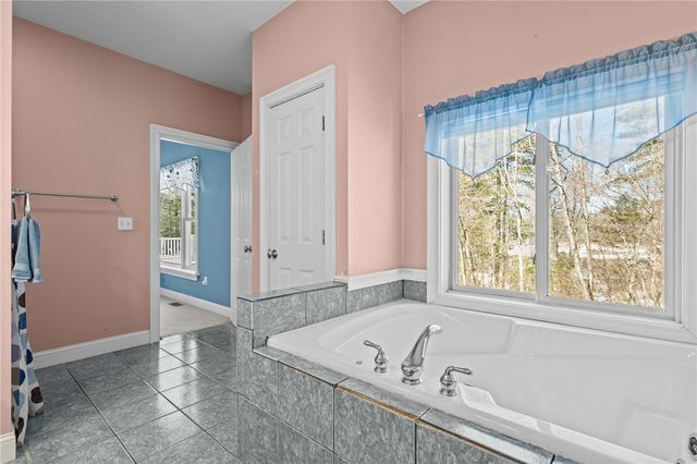 17 Blackwells Landing, Brooklyn, CT 06234