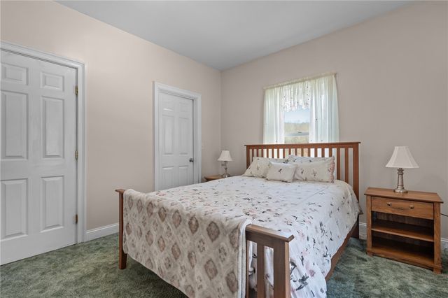 17 Blackwells Landing, Brooklyn, CT 06234