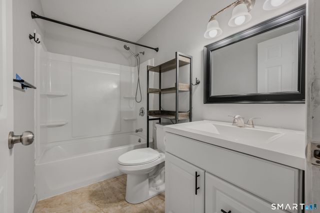 72 Ponderosa Lane, Newington, CT 06111