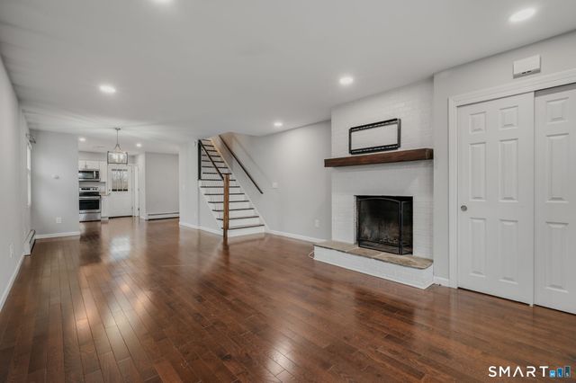 72 Ponderosa Lane, Newington, CT 06111