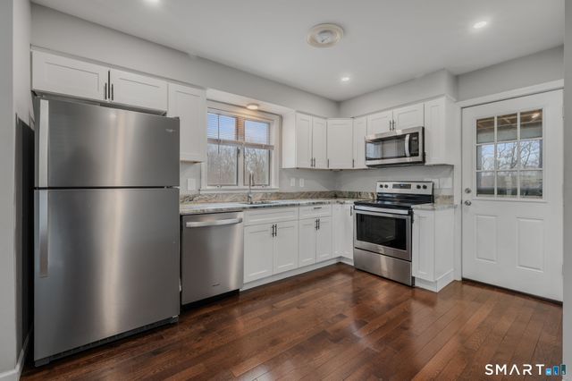 72 Ponderosa Lane, Newington, CT 06111