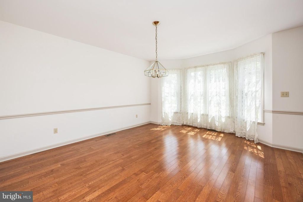 Image 4 of property listing at 27860 CLEARWATER CT, Salisbury, MD 21801