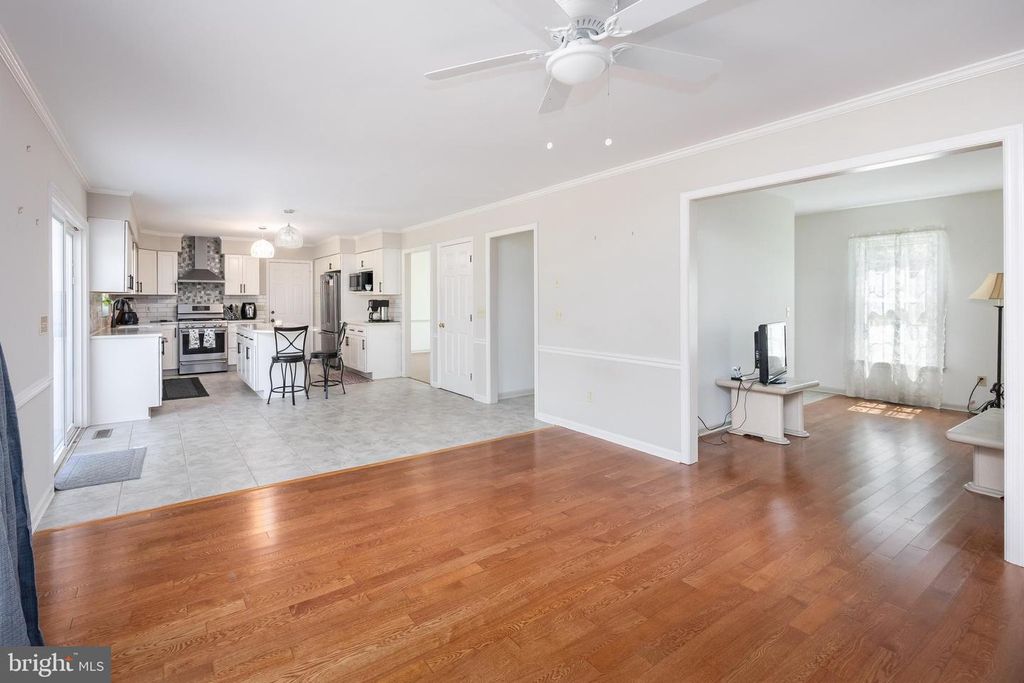 Image 5 of property listing at 27860 CLEARWATER CT, Salisbury, MD 21801