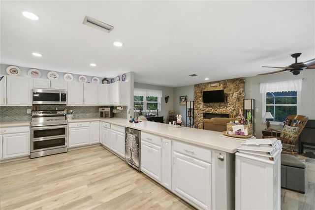 8951 SW 202ND AVENUE ROAD, Dunnellon, FL 34431