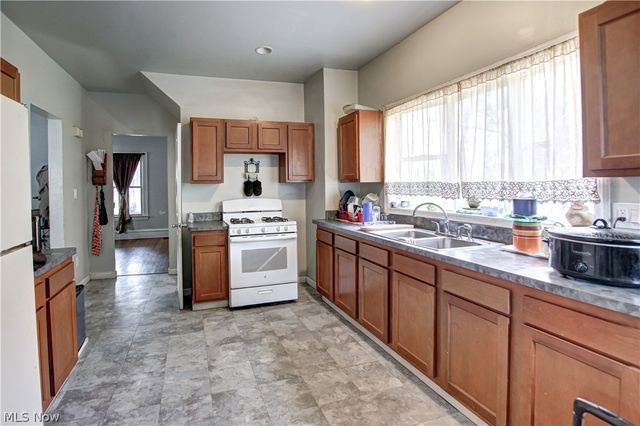 635 E 115th Street, Cleveland, OH 44108