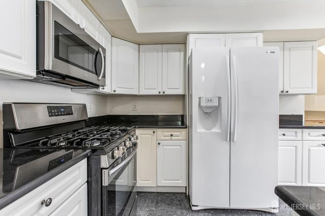 1 Picaron Place, South Amboy, NJ 08879