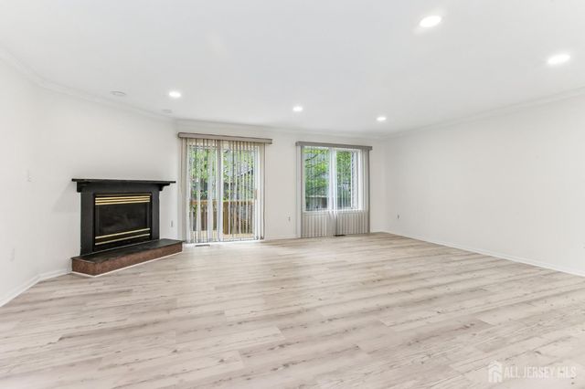 1 Picaron Place, South Amboy, NJ 08879