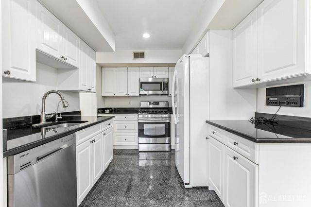 1 Picaron Place, South Amboy, NJ 08879