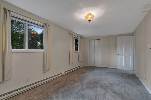 10206 Lakeview Drive W, Minnetonka, MN 55305