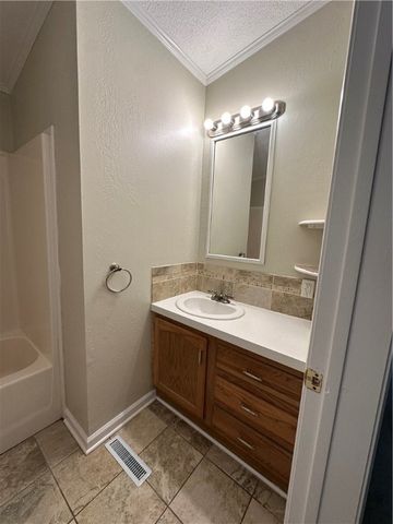 306 Chapel Fork Road, Lafayette, PA 16738