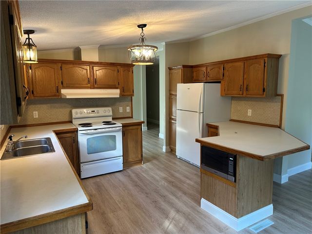 306 Chapel Fork Road, Lafayette, PA 16738