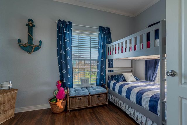 956 S Monkhouse Drive, Bolivar Peninsula, TX 77650